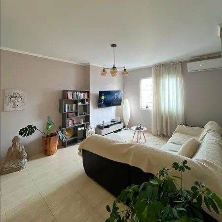 Cozy Escape Apartment